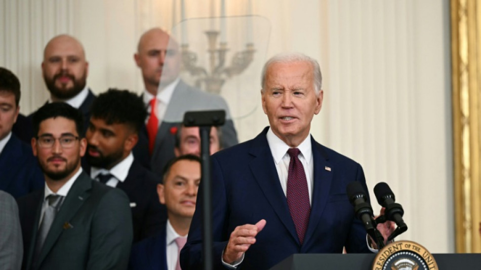 Trump est un "véritable danger" pour les Etats-Unis, assène Biden