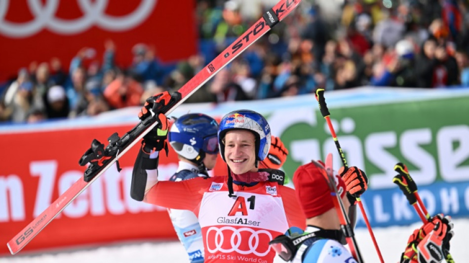 Ski alpin: Odermatt déjà impérial à Sölden, les Bleus dépassés