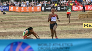 Athlétisme: Gidey s'effondre, Chebet championne du monde de cross