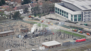 Nach Stromausfall: Londoner Flughafen Heathrow nimmt Flugverkehr langsam wieder auf