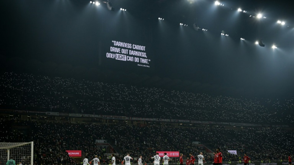 Italie: AC Milan-Bologne stoppé à la 16e minute pour Maignan et contre les discriminations