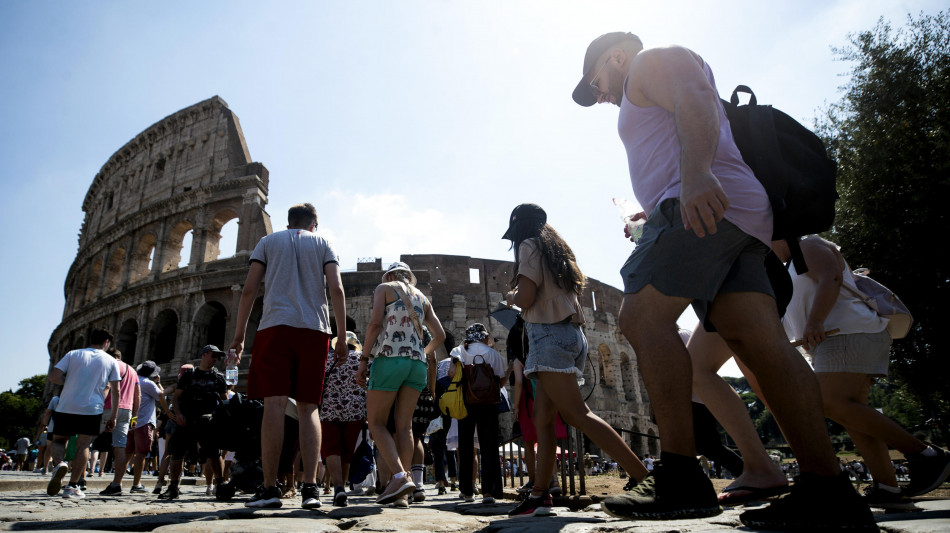 Mastercard, 'Roma e Milano in top 10 città turismo globale'