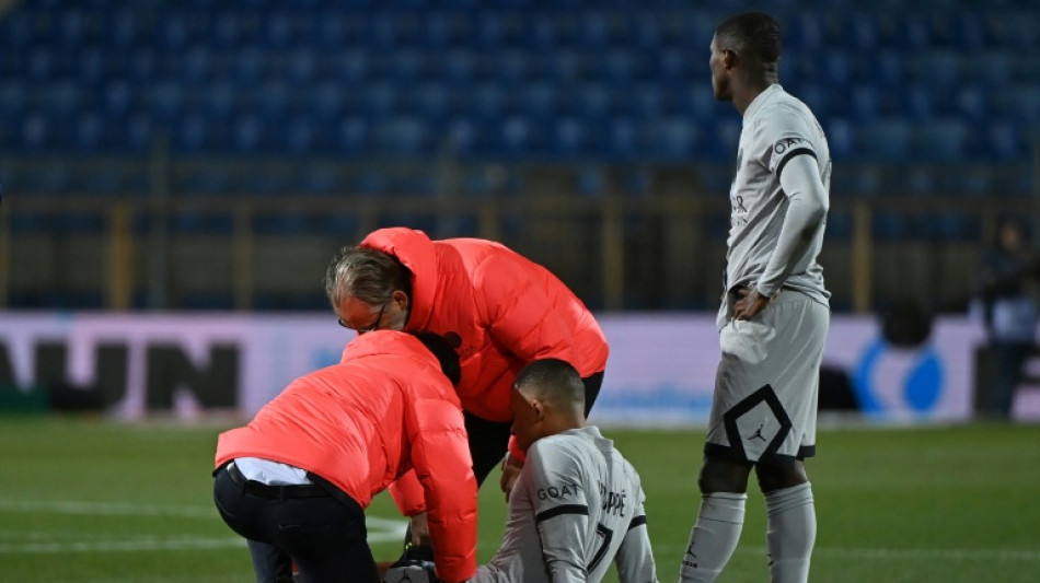 L1: Mbappé sort blessé à Montpellier au bout de 20 minutes, à 13 jours de PSG-Bayern