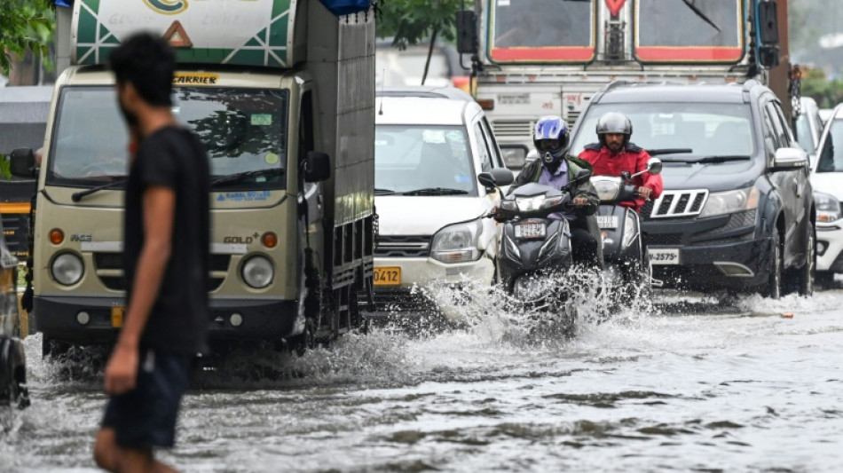 Al menos diez muertos por el monzón en India