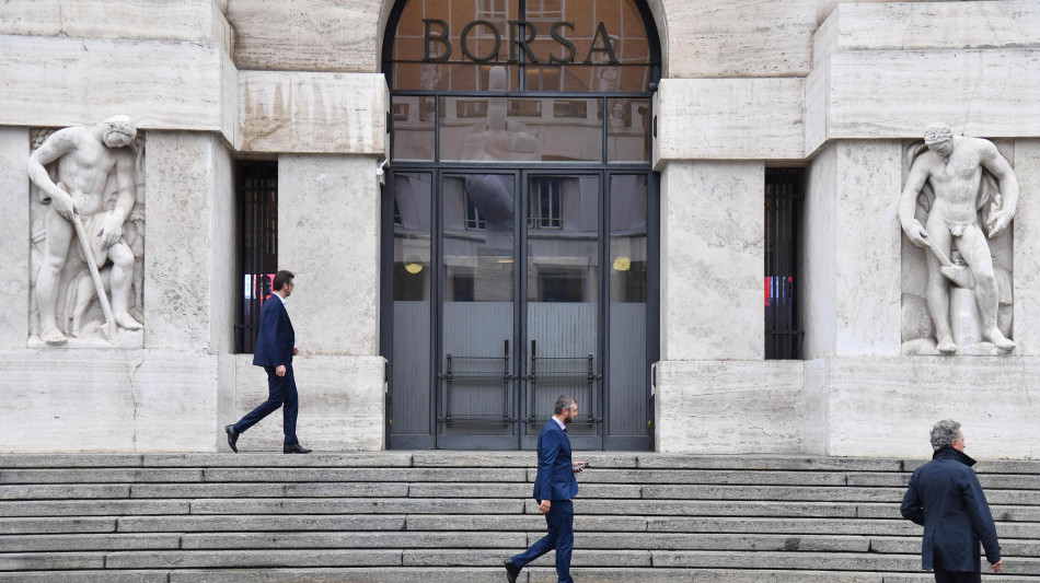 Borsa: Milano chiude in rialzo (+0,43%)