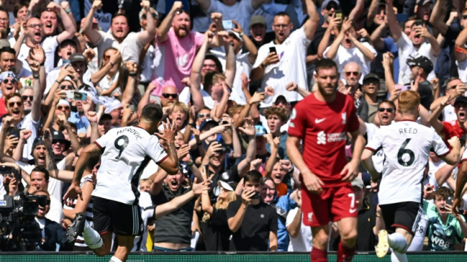 Liverpool stumble, Spurs shine on Premier League's opening weekend