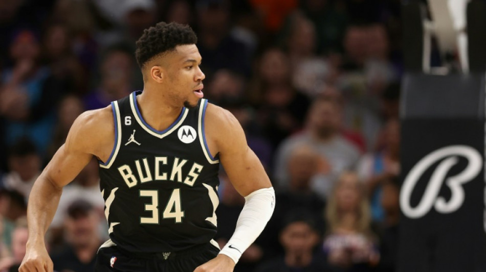 NBA: Milwaukee renverse Toronto grâce à Antetokounmpo et Lopez