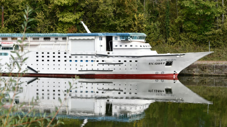 En Moselle, la réplique d'un paquebot de croisière cherche un nouveau cap