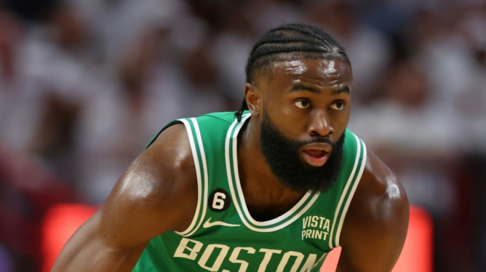 NBA: Jaylen Brown prolongé par les Celtics avec un contrat record (médias)