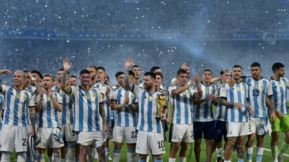 Foot/amical: la fête des champions du monde argentins tourne à l'orgie de buts