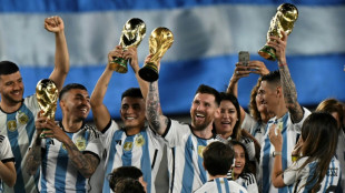 Football: l'Argentine fête son titre avec émotion et l'inévitable patte de Messi