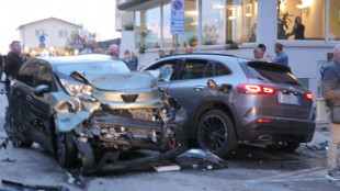 Auto investe 7 persone in Versilia, morte due ragazze