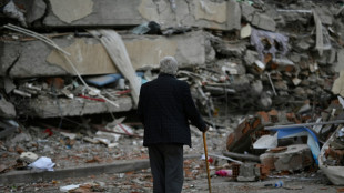 "Es como si hubiese sido ayer", dicen supervivientes un mes después del sismo en Turquía