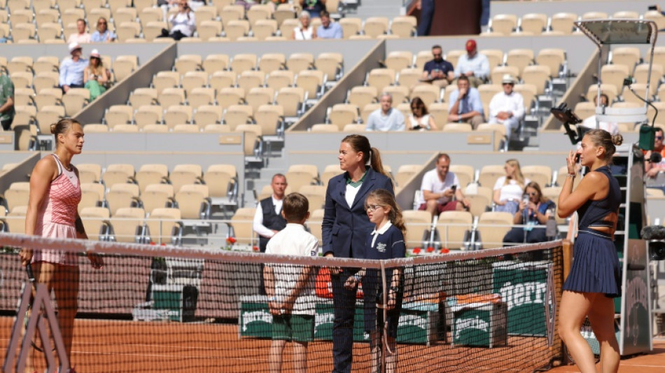 Roland-Garros: l'Ukrainienne Kostyuk refuse de serrer la main à la Bélarusse Sabalenka 