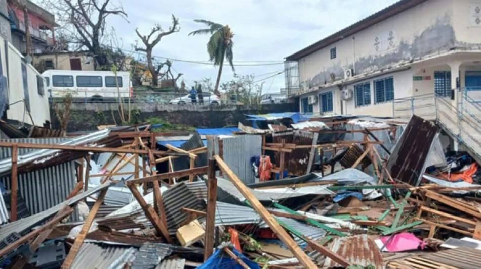 Carrera contrarreloj para socorrer al archipiélago francés de Mayotte, devastado por un ciclón