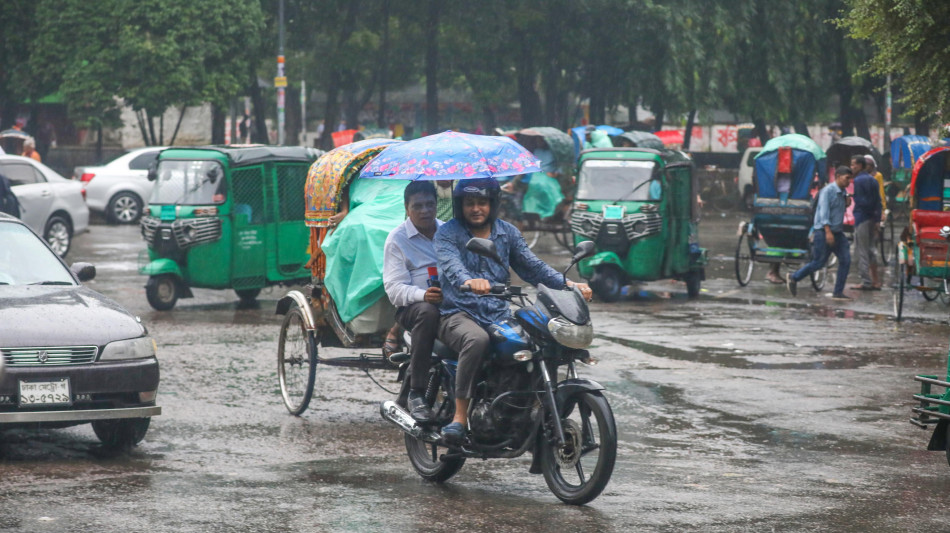 India: servizi riattivati, ciclone Dana passa senza fare vittime