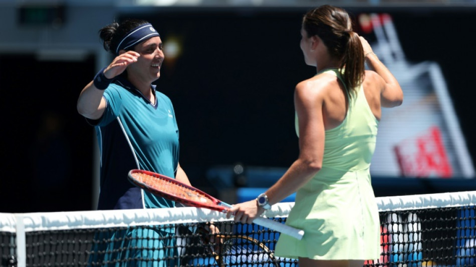 Scratchy Navarro dumps Jabeur out of Australian Open