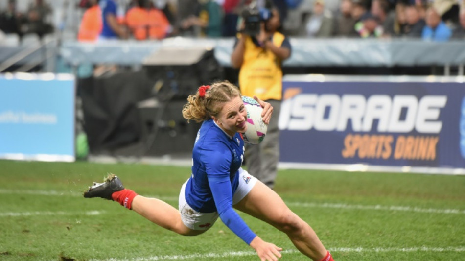 Mondial de rugby à VII: les Françaises en bronze au Cap, les Bleus sixièmes