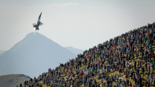 Evacuan aldea alpina suiza por temor a inminente derrumbe de la montaña