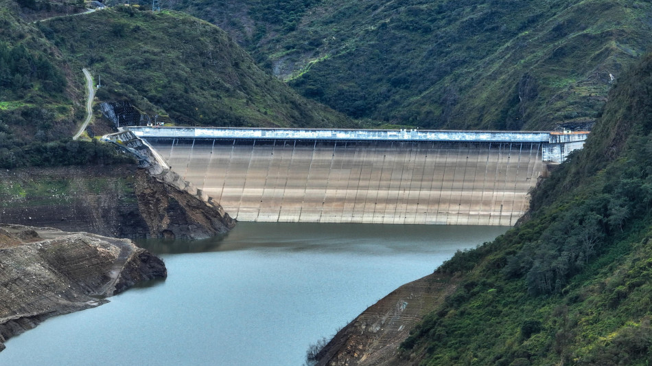 L'Ecuador sospende per 7 giorni il razionamento dell'elettricità