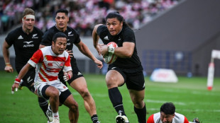 Rugby: les All Blacks dominent le Japon sans éclat