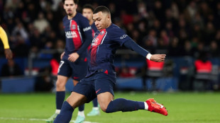 Ligue 1: le PSG et Mbappé terminent bien l'année