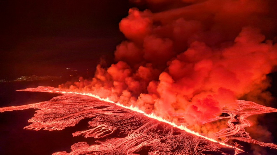 Spektakulärer Vulkanausbruch im Südwesten Islands