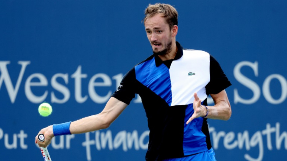 No.1 Medvedev advances while No.1 Swiatek sinks in Cincy