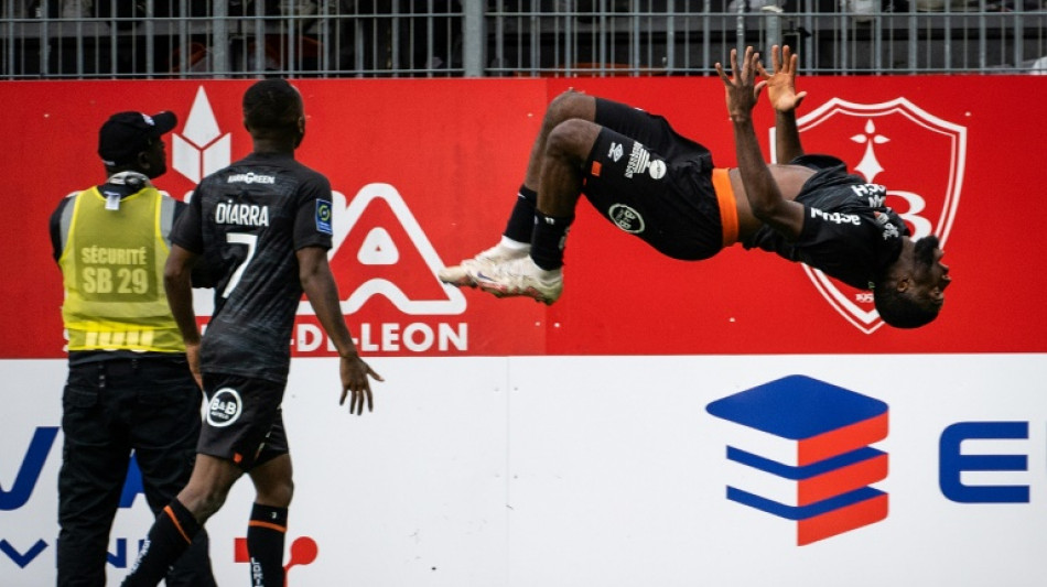 L1: Lorient dauphin, Rennes gagne le derby, Strasbourg respire enfin