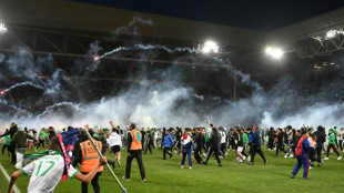 Incidents: Saint-Etienne abordera la L2 lesté de 3 points de pénalité