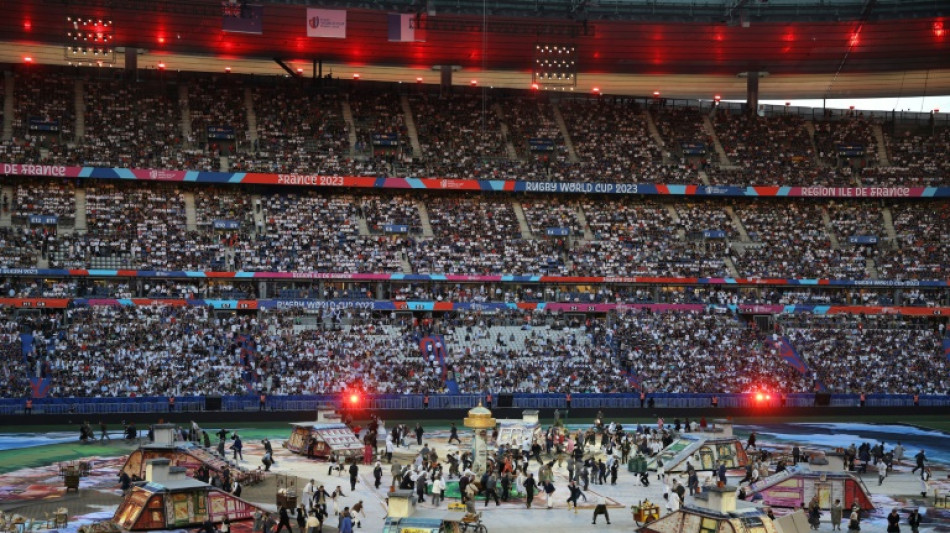 Mondial-2023: La canicule ne décourage pas les supporters à Saint-Denis et à Paris
