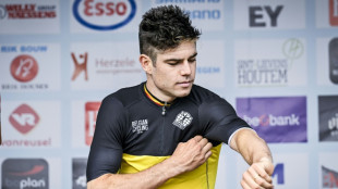 Cyclisme: Van Aert champion de Belgique du contre-la-montre, Evenepoel à terre