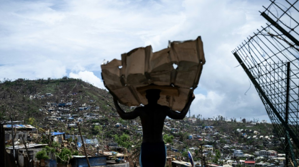 Mayotte: un projet de loi de reconstruction pour déroger "pendant deux ans" aux règles d'urbanisme