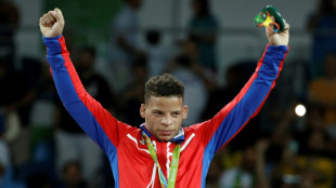 Cuban wrestling champ absconds in Mexico