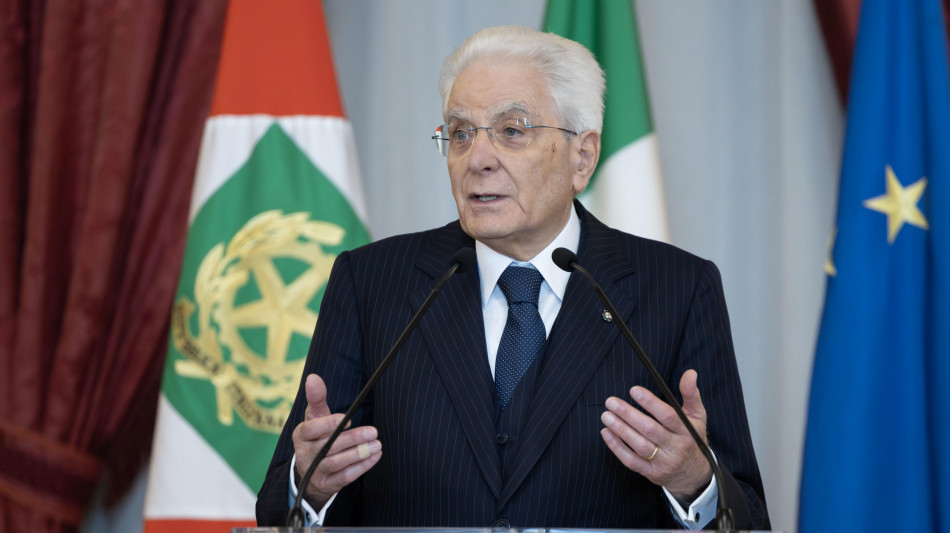 Mattarella, salvaguardare la libertà d'espressione