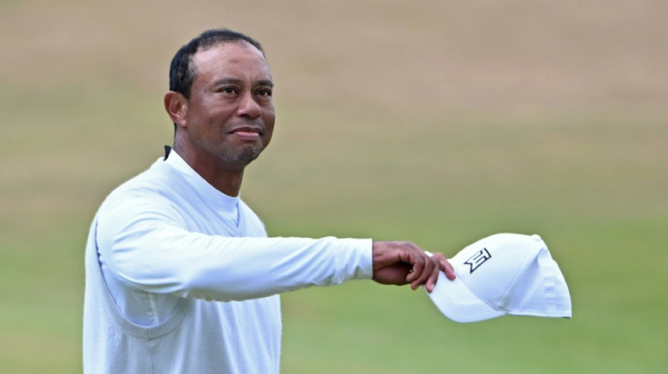 Tiger Woods huddling with PGA players over LIV split