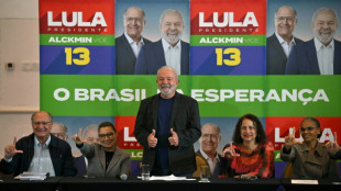 Lula y Bolsonaro, a la caza del voto que decida el poder en Brasil