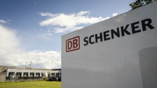 Bahn verkauft profitable Logistiktochter Schenker an dänischen Konzern DSV