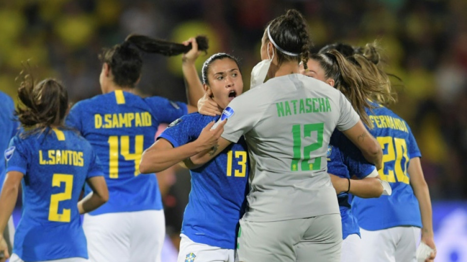 Debinha gives holders Brazil Copa America Femenina win