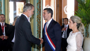 Peña asumió la presidencia de Paraguay prometiendo combatir la corrupción