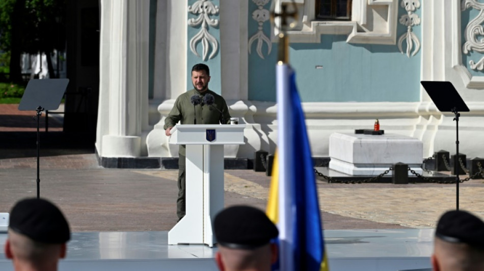 Ucrania afirma que efectuó una operación comando e izó su bandera en Crimea anexada