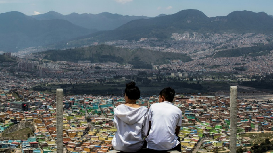 Empobrecido Ciudad Bolívar, em Bogotá, abre as portas aos turistas