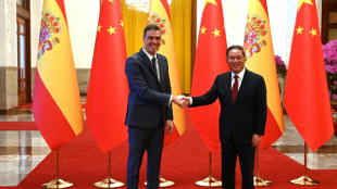 Sánchez insta a Xi hablar con líder ucraniano durante visita a China