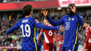 Lukaku strikes as Chelsea reach FA Cup semi-finals