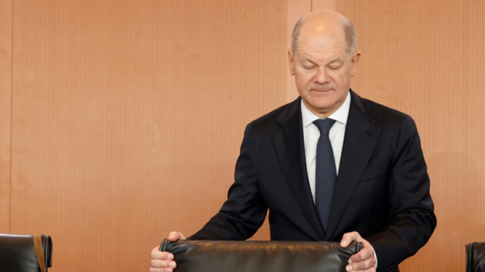 Elections allemandes: compte à rebours pour Scholz, dernier duel face à Merz