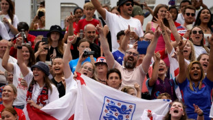 Colourful London catches final fever as women bid for glory