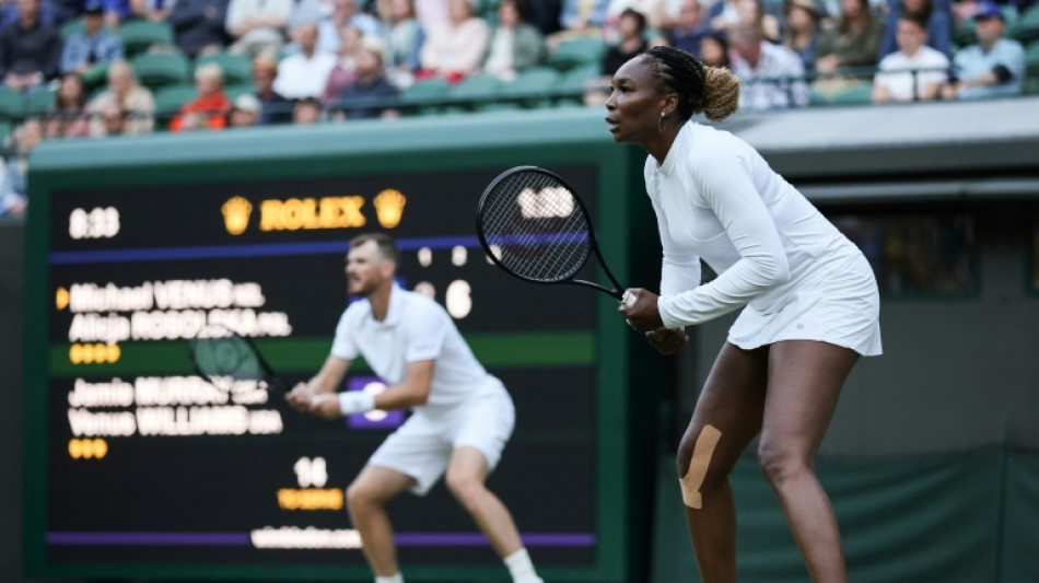 'He played hard to get': Venus in winning return with Murray