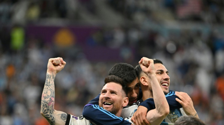 Mondial: l'Argentine résiste à tout, Messi continue