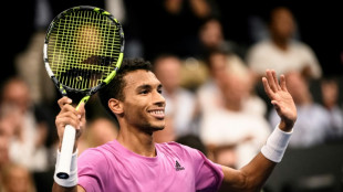 Tennis: Auger-Aliassime en finale à Bâle en s'offrant Alcaraz 