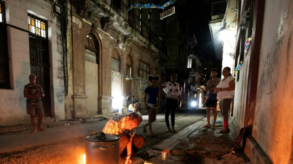 En Cuba, los Comités de Defensa de la Revolución frente al desinterés juvenil